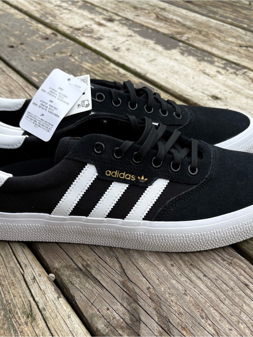Adidas Men’s Black and White Low-Top Sneakers with Gold Logo size 11.5